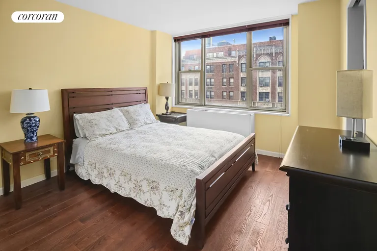 New York City Real Estate | View 301 East 79th Street, 16N | Bedroom | View 4