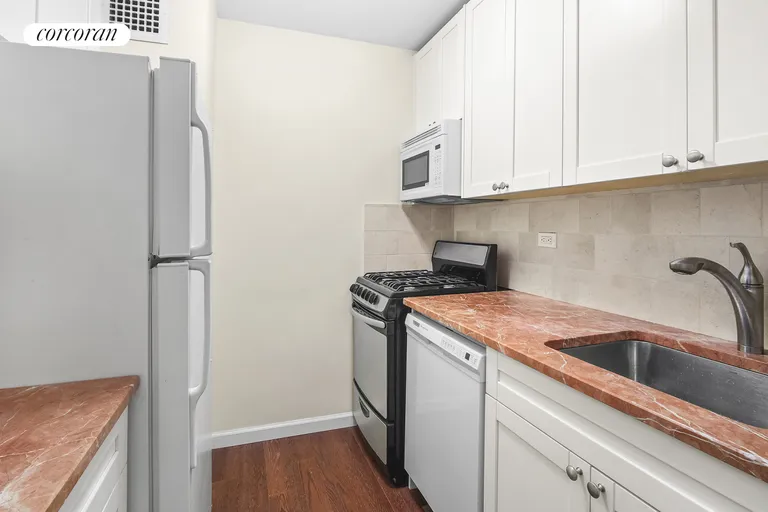 New York City Real Estate | View 301 East 79th Street, 16N | Kitchen | View 5