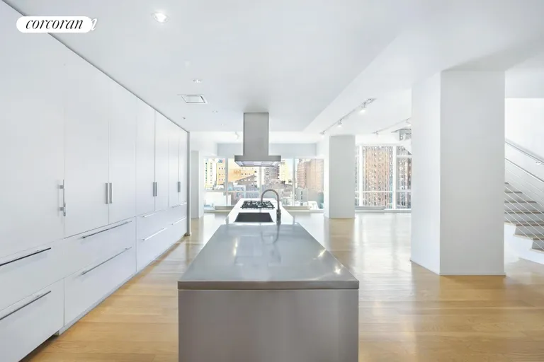New York City Real Estate | View 245 Tenth Avenue, 8E | room 1 | View 2
