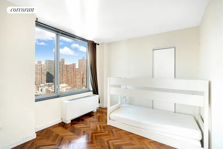 New York City Real Estate | View 360 East 88th Street, 19A | room 5 | View 6