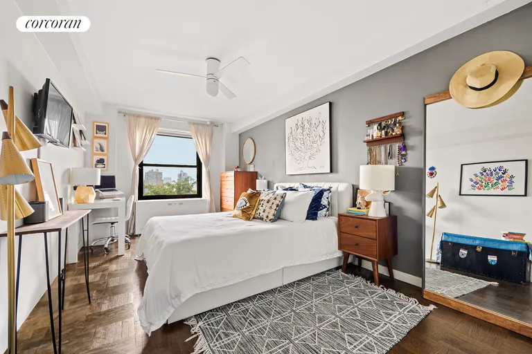New York City Real Estate | View 201 Clinton Avenue, 8A | room 5 | View 6
