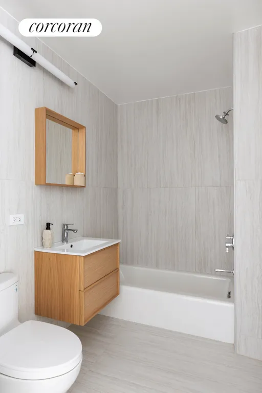 New York City Real Estate | View 661 Driggs Avenue, 2B | Full Bathroom | View 10