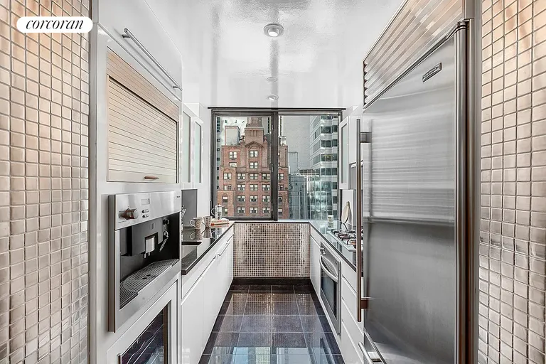 New York City Real Estate | View 60 East 55th Street, 16A | room 3 | View 4