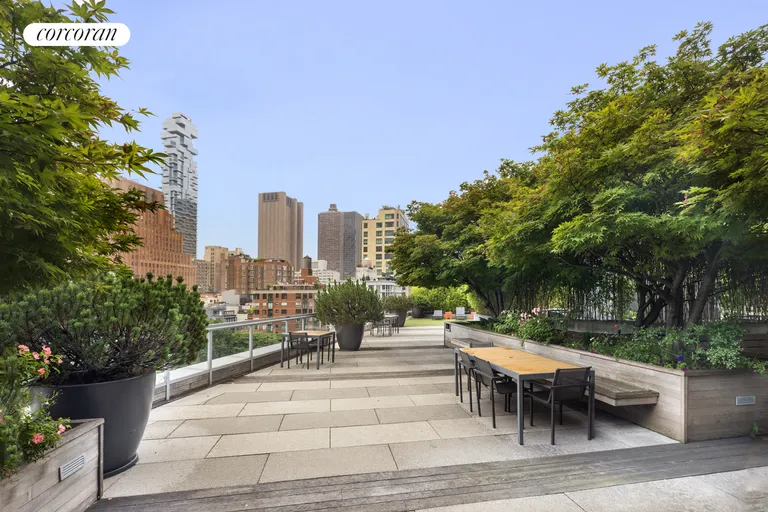 New York City Real Estate | View 200 Chambers Street, 8C | Roof Deck | View 13