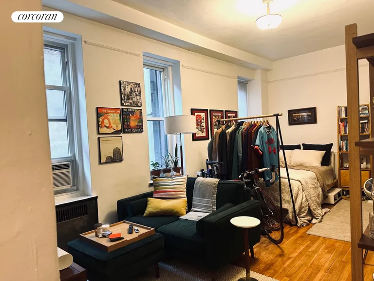 New York City Real Estate | View 101 West 80th Street, 2A | room 2 | View 3