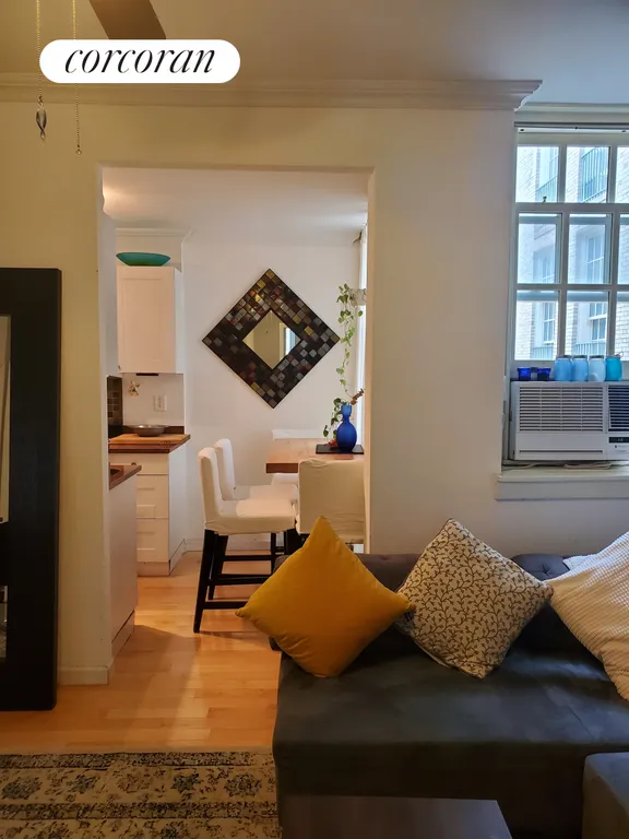 New York City Real Estate | View 517 East 77th Street, 5F | 2 Beds, 1 Bath | View 1
