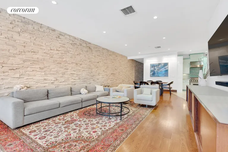 New York City Real Estate | View 17 Murray Street, 4 | 2 Beds, 2 Baths | View 1