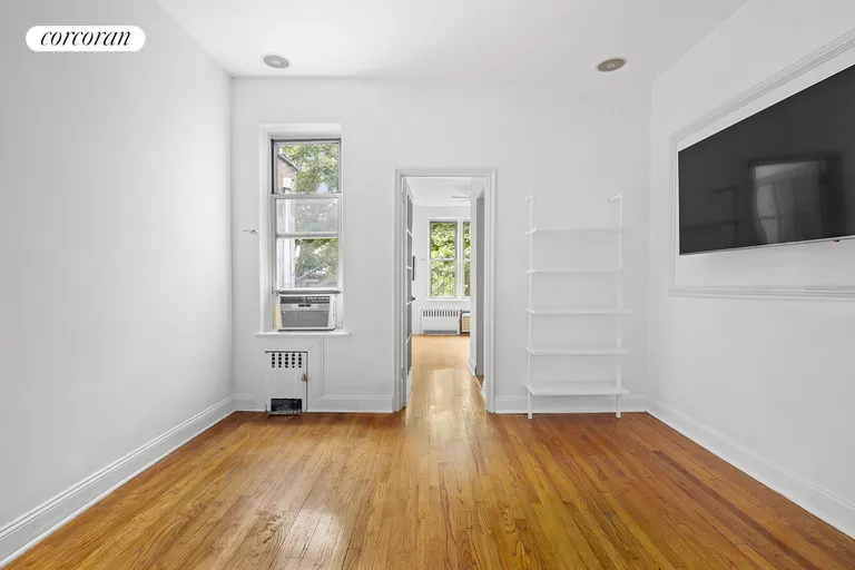 New York City Real Estate | View 521 East 81st Street, 4C | room 1 | View 2
