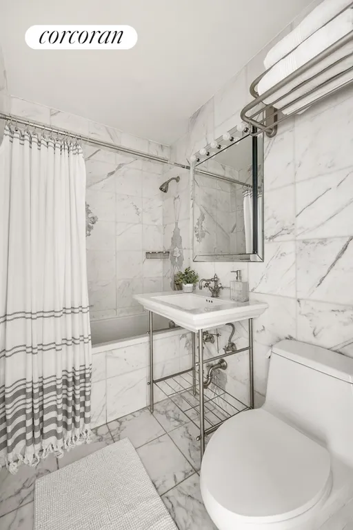 New York City Real Estate | View 7 East 14th Street, 620 | room 4 | View 5