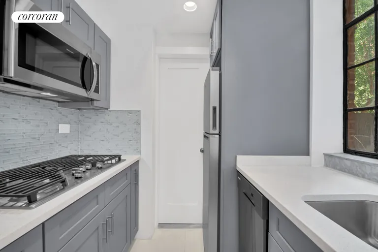 New York City Real Estate | View 333 East 43rd Street, 206 | Kitchen | View 3