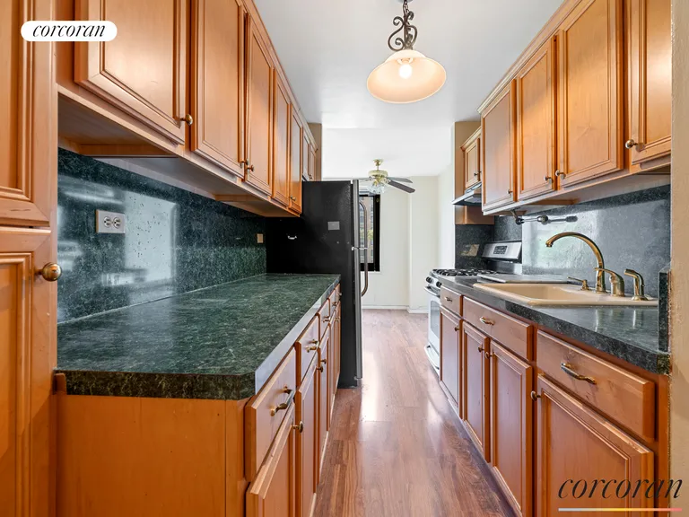 New York City Real Estate | View 185 Hall Street, 604 | Kitchen | View 5