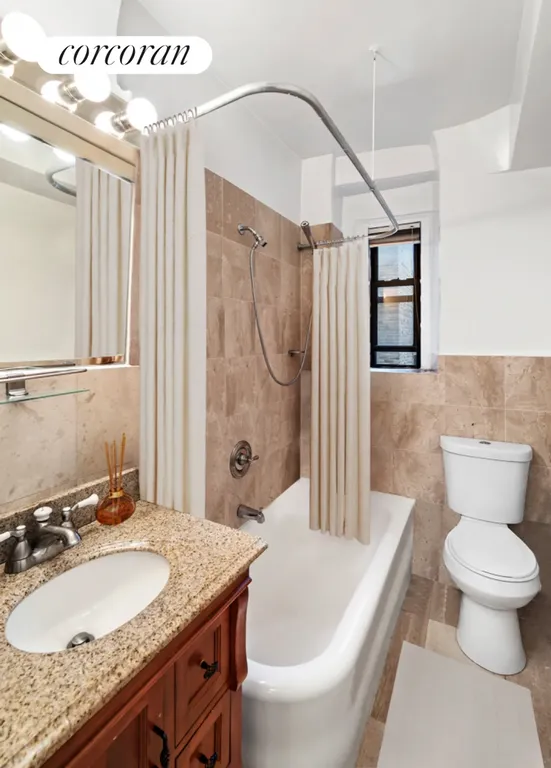 New York City Real Estate | View 142 East 49th Street, 9E | room 4 | View 5