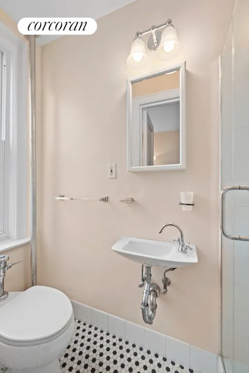 New York City Real Estate | View 21 East 90th Street, 11B | Full Bathroom | View 10