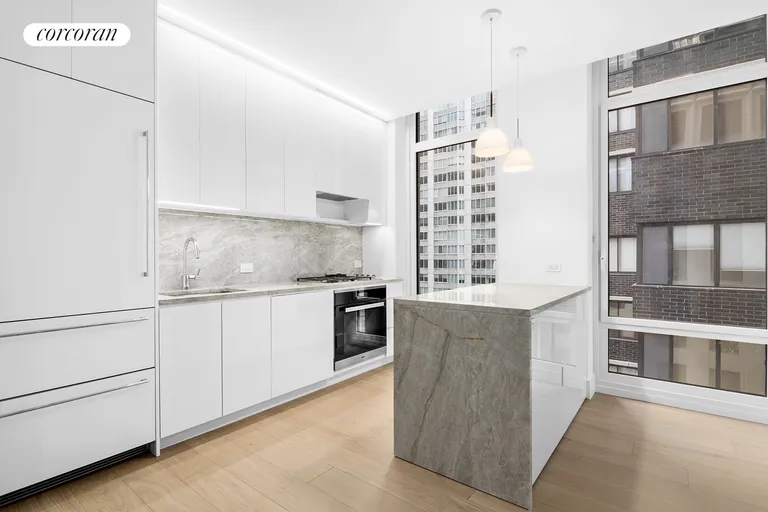 New York City Real Estate | View 15 West 61st Street, 6F | room 2 | View 3