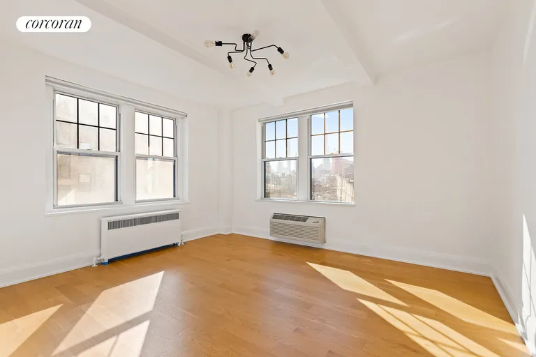 New York City Real Estate | View 172 West 79th Street, 15F | Bedroom | View 9