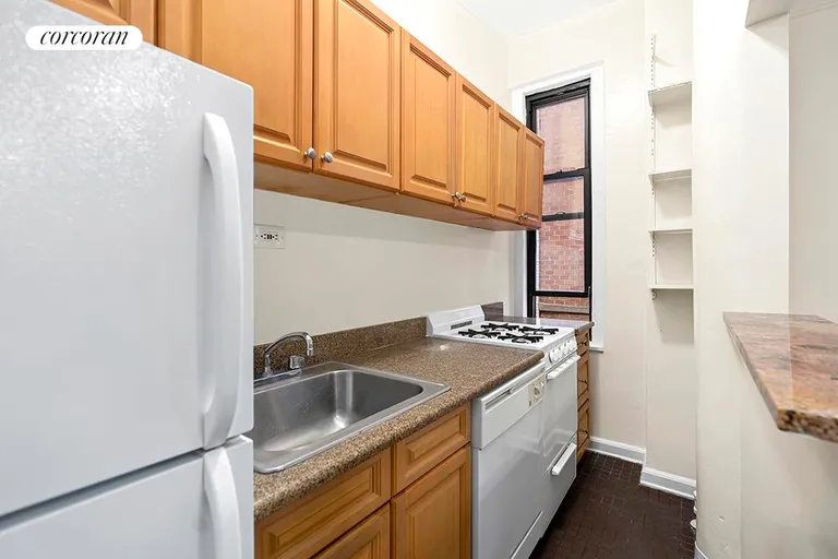 New York City Real Estate | View 140 West 79th Street, 9C | room 1 | View 2