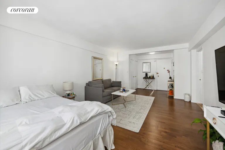 New York City Real Estate | View 140 East 56th Street, 7G | room 4 | View 5