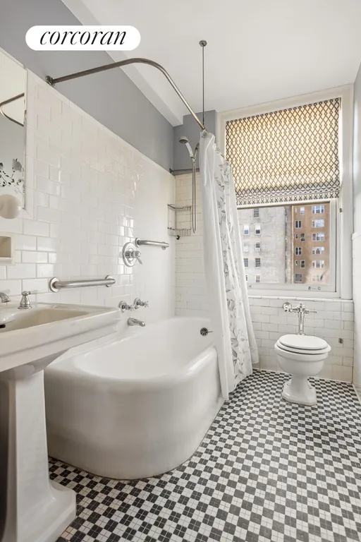 New York City Real Estate | View 27 Prospect Park West, 9B | Full Bathroom | View 6