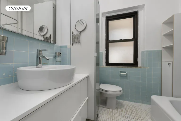 New York City Real Estate | View 609 West 114th Street, 7 | Primary Bathroom | View 6