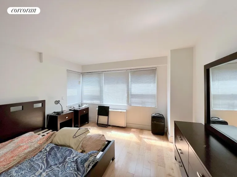 New York City Real Estate | View 211 East 53rd Street, 2F | room 4 | View 5