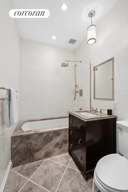 New York City Real Estate | View 31 West 11th Street, 1B | Full Bathroom | View 6