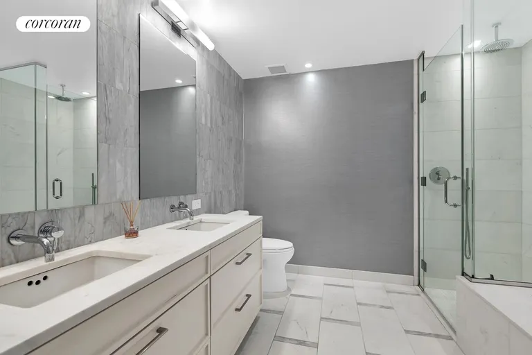 New York City Real Estate | View 160 East 22nd Street, 16C | Full Bathroom | View 5