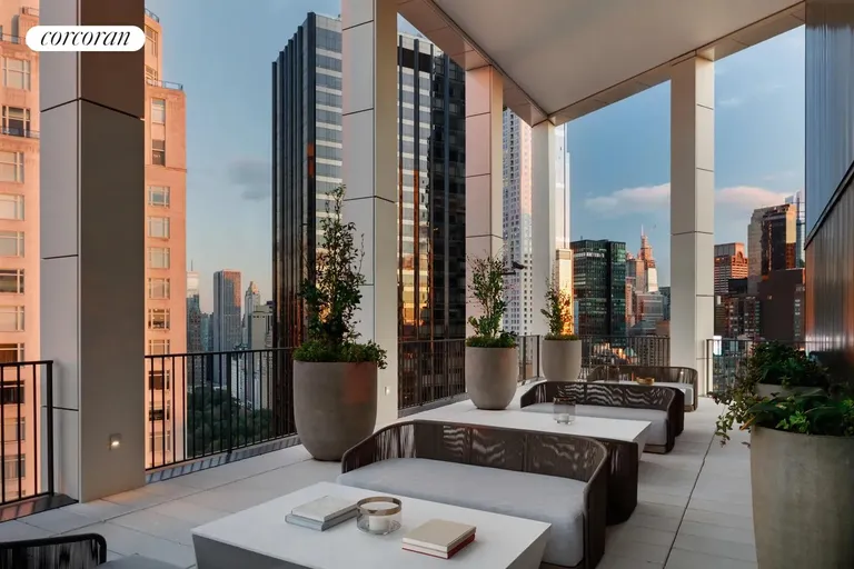 New York City Real Estate | View 15 West 61st Street, 16E | room 4 | View 5