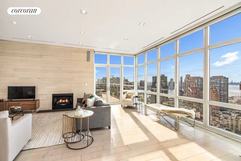 New York City Real Estate | View 300 East 55th Street, PHB | Living Room | View 3