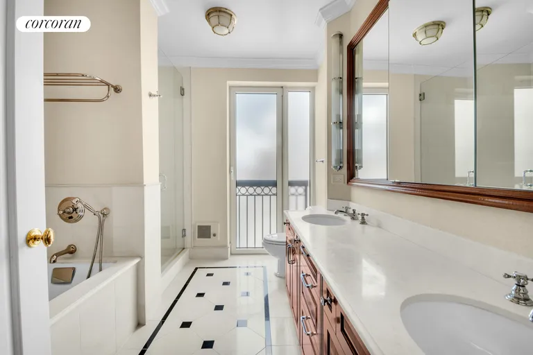 New York City Real Estate | View 400 East 51st Street, 25A | Primary bathroom | View 15