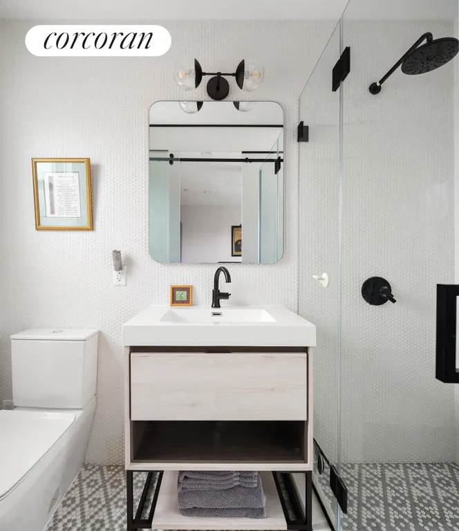 New York City Real Estate | View 572 Saint Marks Avenue, 4 | Full Bathroom | View 9