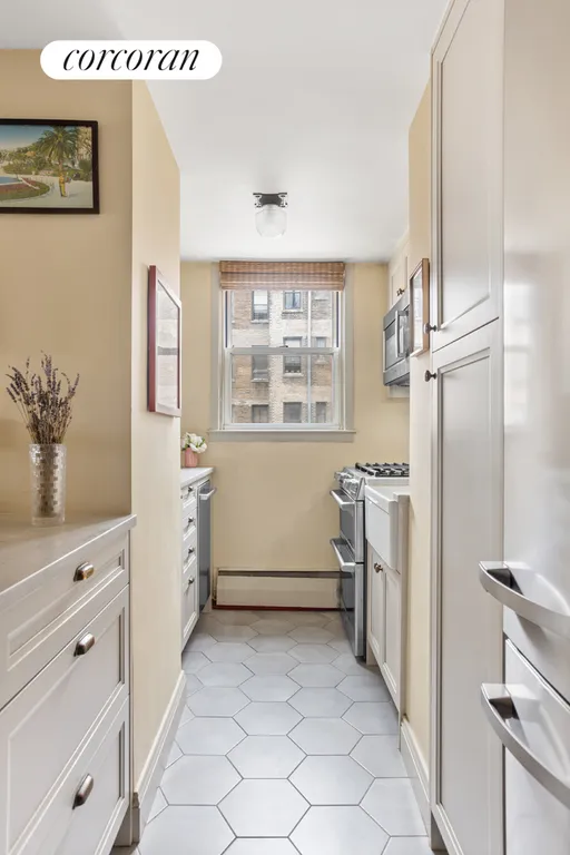 New York City Real Estate | View 308 West 103rd Street, 12C | room 3 | View 4