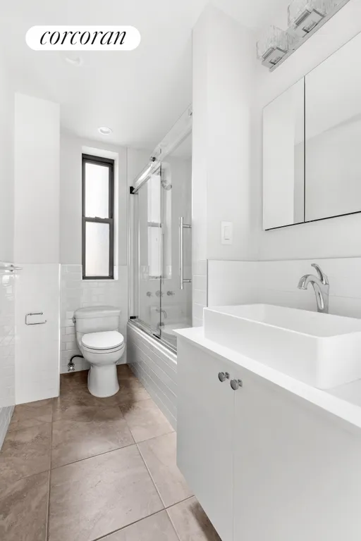 New York City Real Estate | View 1230 Park Avenue, 6B | Primary Bathroom | View 8