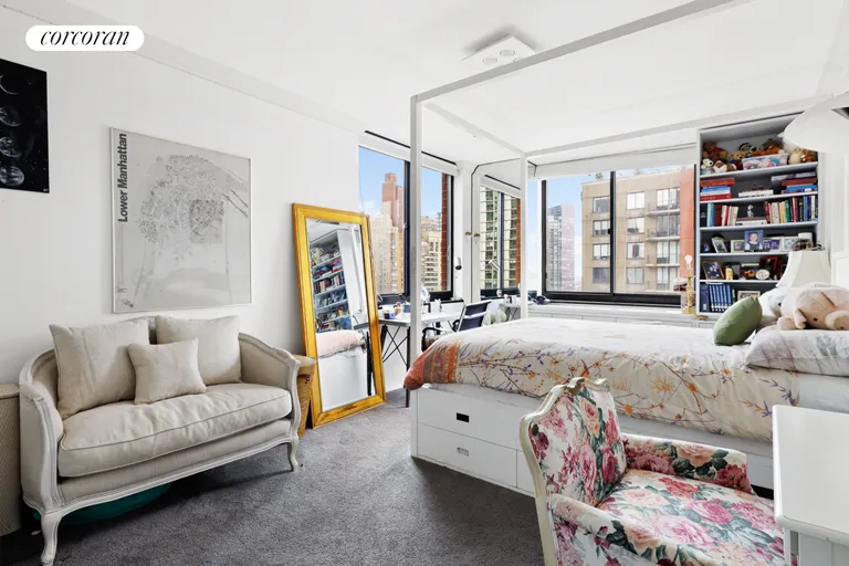 New York City Real Estate | View 377 Rector Place, 23E | room 8 | View 9