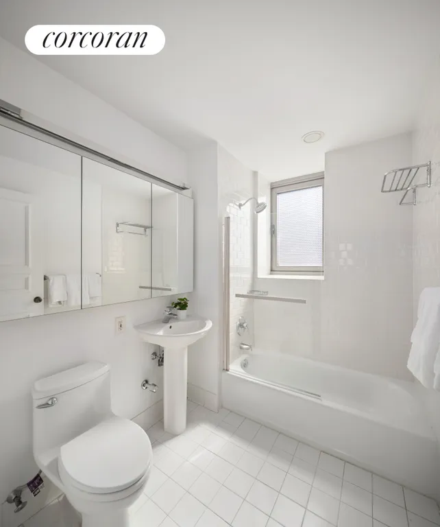 New York City Real Estate | View 242 East 25th Street, PHA | room 5 | View 6