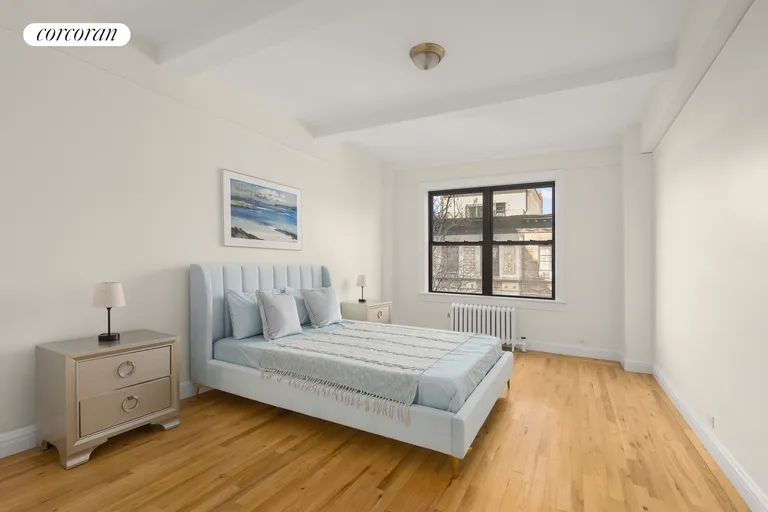 New York City Real Estate | View 60 West 68th Street, 6C | room 2 | View 3