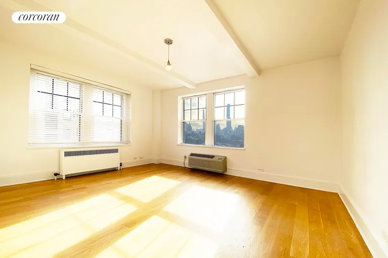 New York City Real Estate | View 172 West 79th Street, 14F | room 4 | View 5