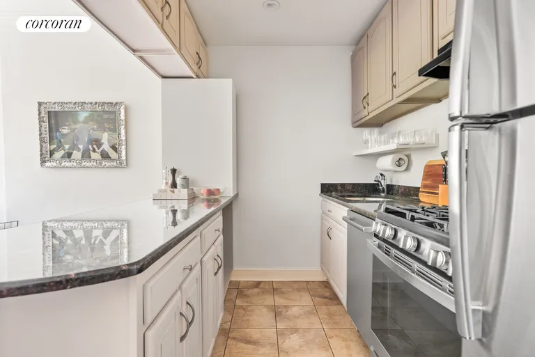 New York City Real Estate | View 171 Park Place, 1 | Kitchen | View 4