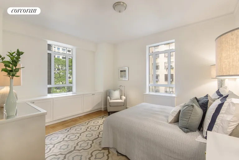 New York City Real Estate | View 25 Central Park West, 4G | room 5 | View 6