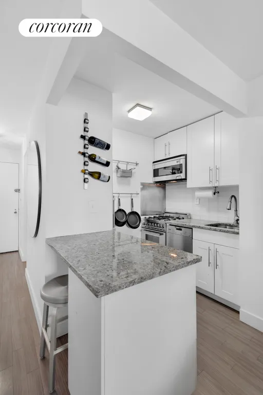New York City Real Estate | View 7 East 14th Street, 826 | Kitchen | View 4