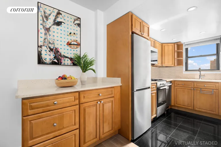 New York City Real Estate | View 520 East 81st Street, 14F | room 3 | View 4