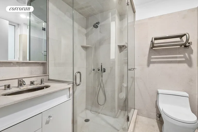 New York City Real Estate | View 160 Central Park South, 601 | Full Bathroom | View 7