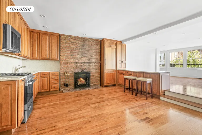 New York City Real Estate | View 241 East 31st Street, 2 | room 2 | View 3