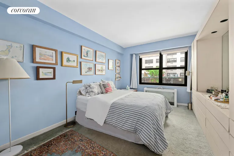 New York City Real Estate | View 425 East 79th Street, 2L | room 5 | View 6