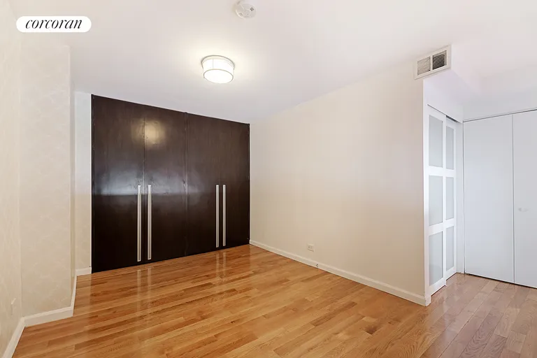 New York City Real Estate | View 225 East 86th Street, 904 | room 7 | View 8