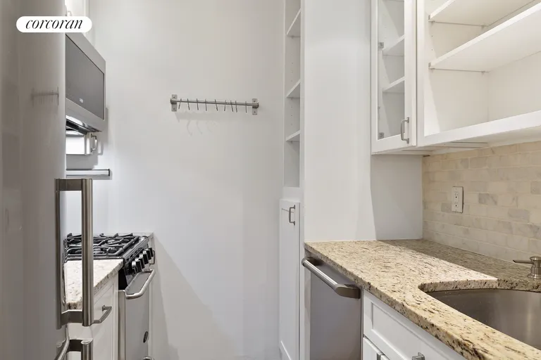 New York City Real Estate | View 310 East 46th Street, 14A | Kitchen | View 3