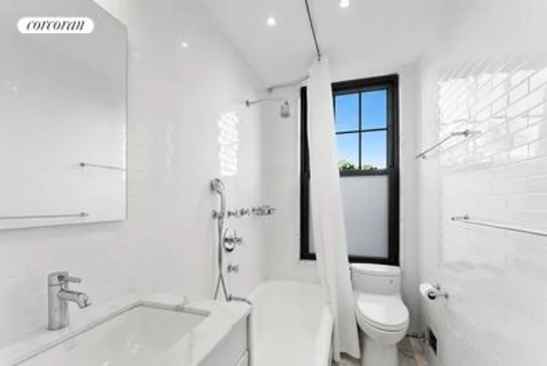 New York City Real Estate | View 33 Riverside Drive, 4B | Bathroom | View 6