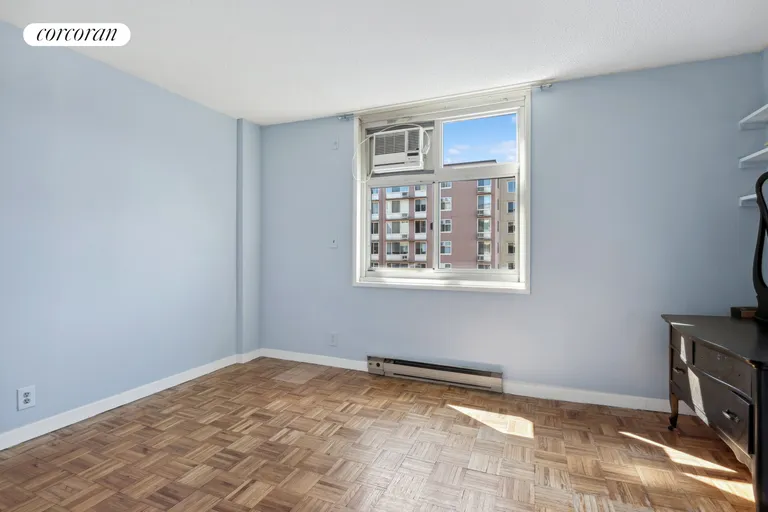 New York City Real Estate | View 575 Main Street, 1602 | Bedroom | View 7
