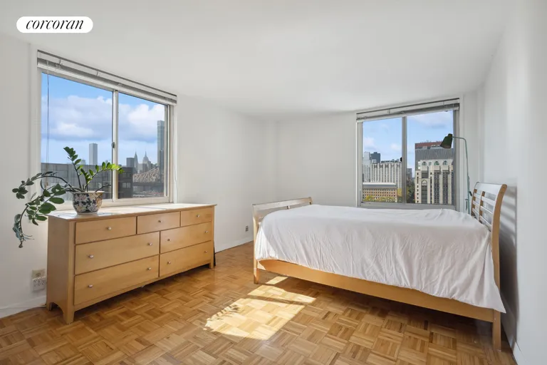 New York City Real Estate | View 555 Main Street, 1710 | room 4 | View 5