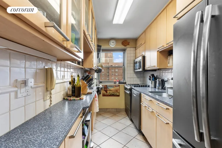 New York City Real Estate | View 195 Adams Street, 14G | room 3 | View 4
