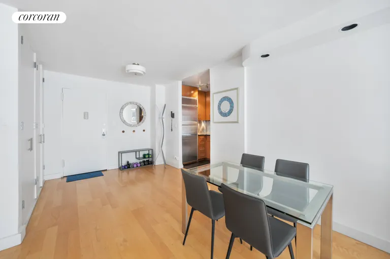 New York City Real Estate | View 420 East 72Nd Street, 9G | room 5 | View 6